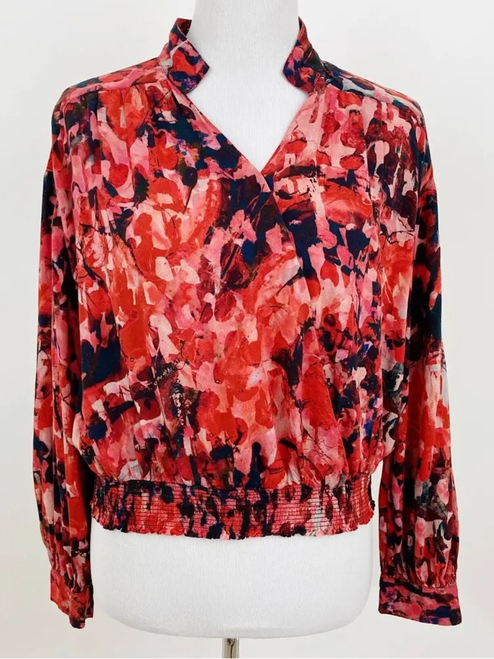 Soft Surroundings Rioja Faux Wrap Top Size Large Red Abstract Elastic Hem Blouse